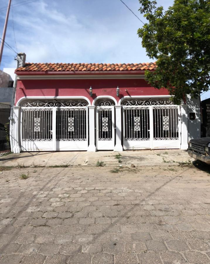Mini Hostal Cultural De Mazatlán Exteriör bild